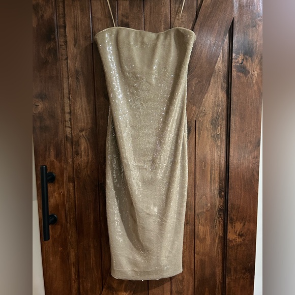 Banana Republic Sequin Strapless Dress. - Picture 4 of 5